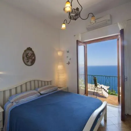 Appartamento Sleeps 3 Praiano